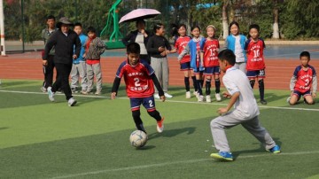 乐鱼体育-绿茵逐梦向未来 西昌航天学校年度校园足球联赛开幕|校园文化|西昌市|四川省|精神|学子_新浪新闻